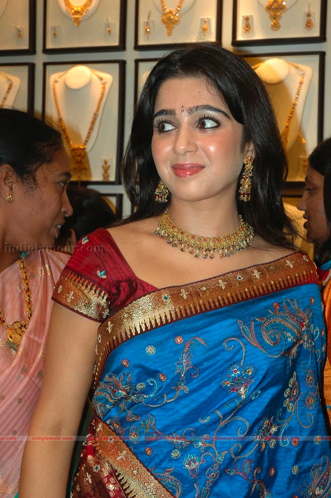 Charmi Photos Actress hd photo