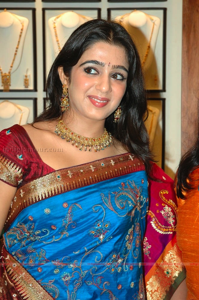 Charmi Photos Actress hd photo