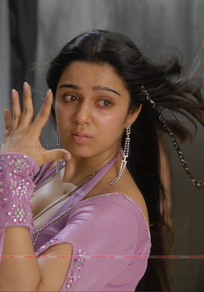 Charmi Photos Actress photo,image,pics and stills - # 16050
