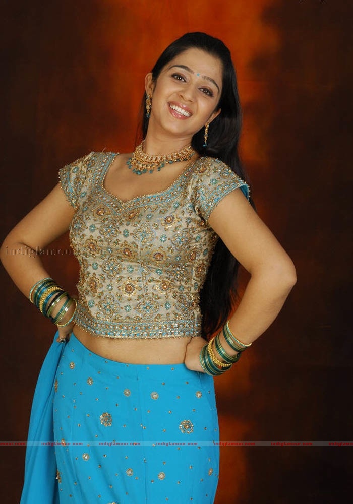 Charmi Photos Actress hd photo