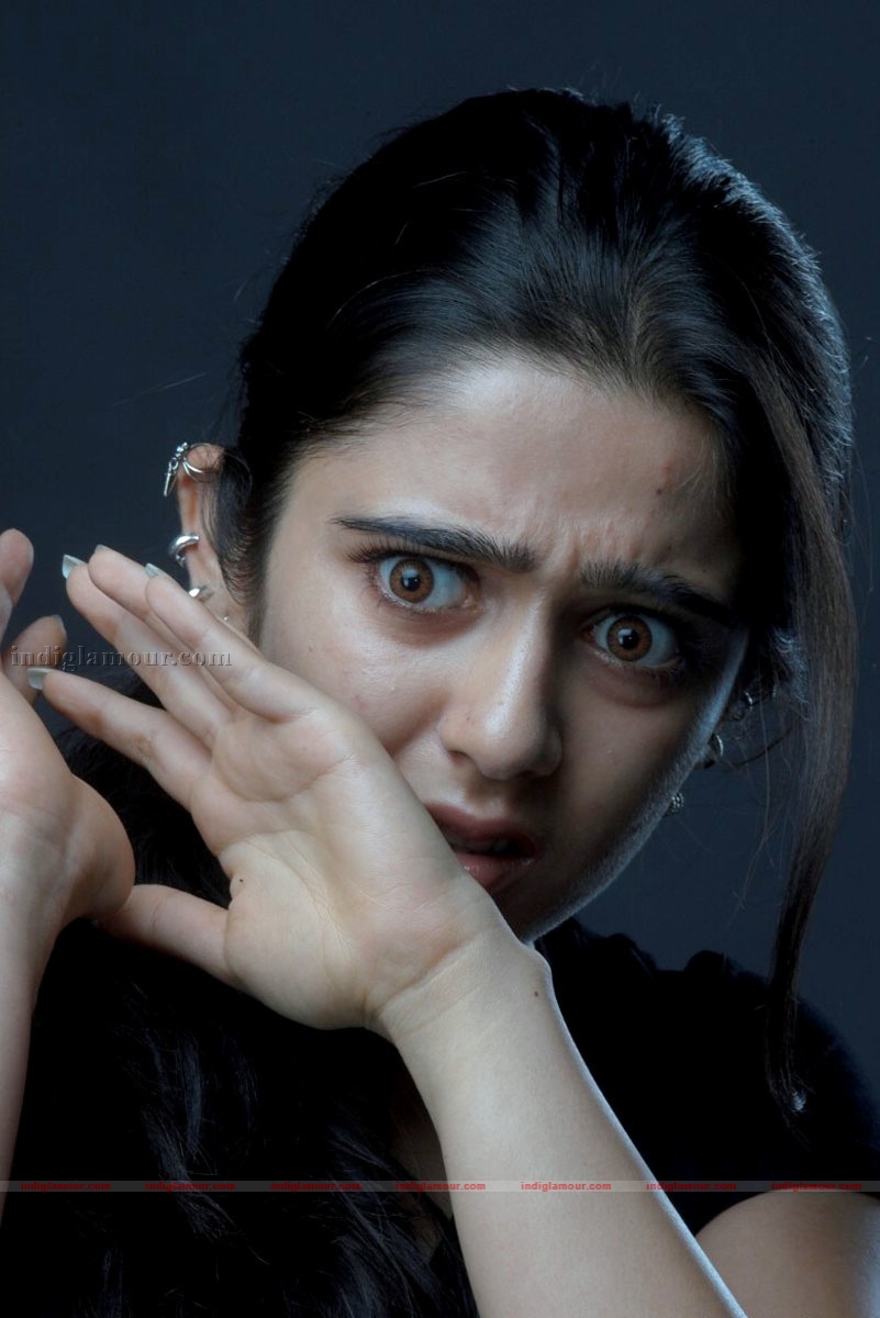 Charmi Photos Actress hd photo