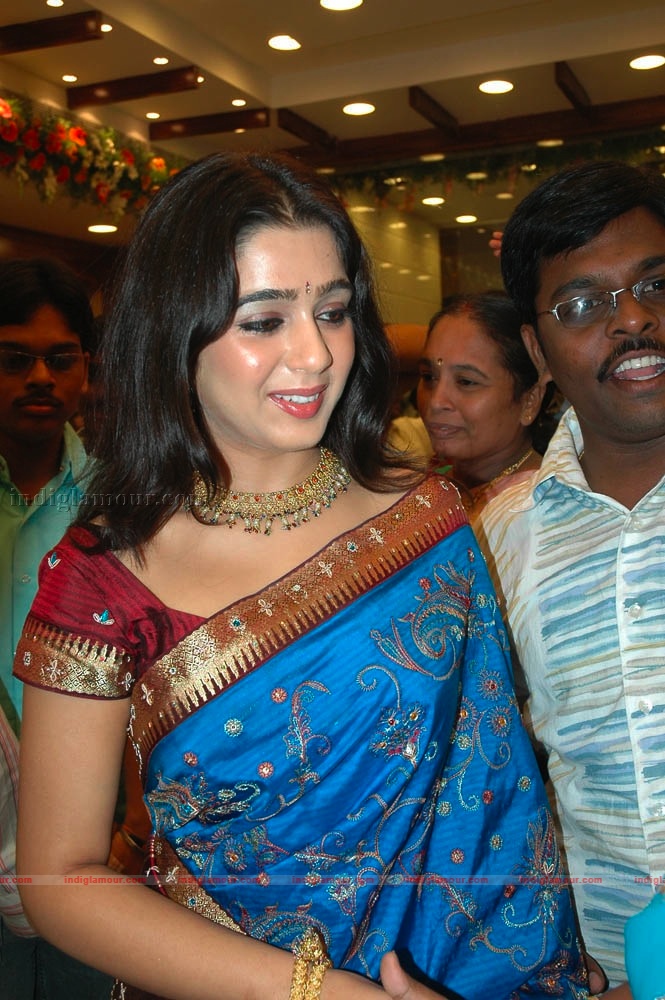 Charmi Photos Actress hd photo