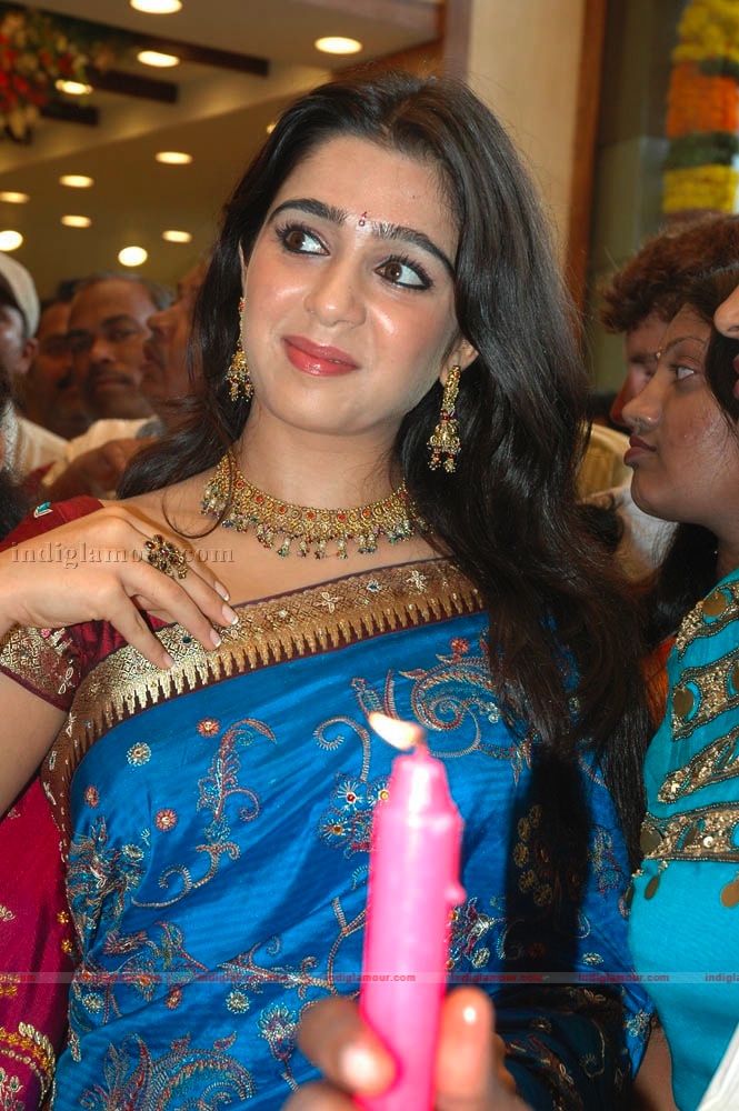 Charmi Photos Actress hd photo