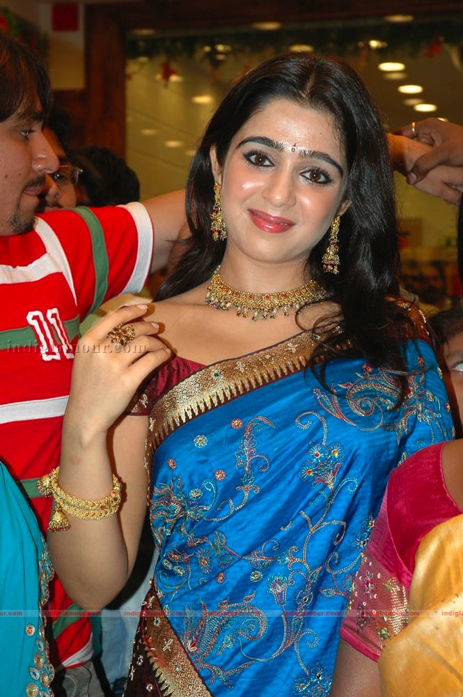 Charmi Photos Actress hd photo