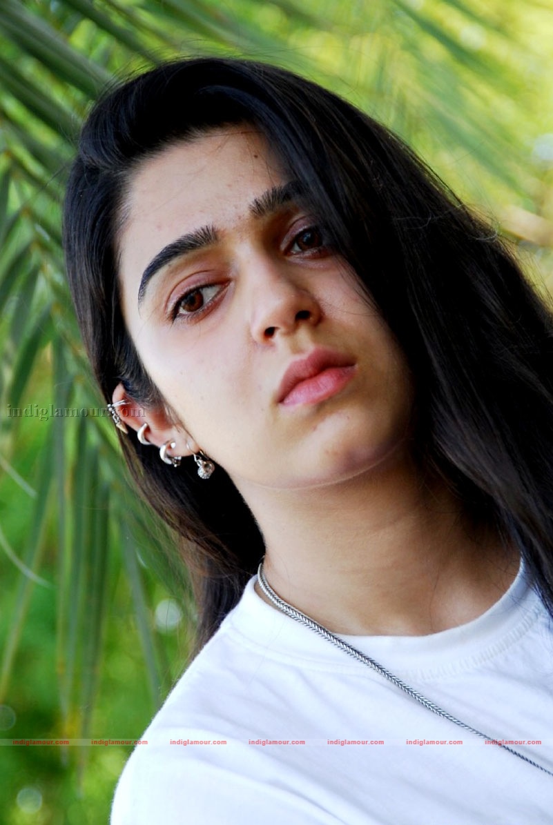 Charmi Photos Actress hd photo