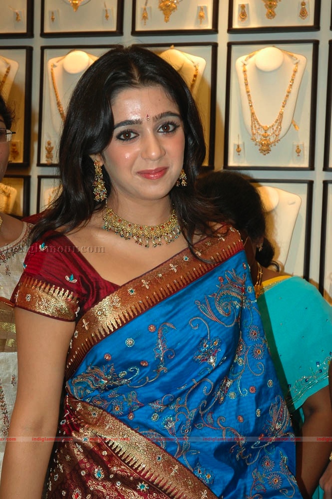 Charmi Photos Actress hd photo