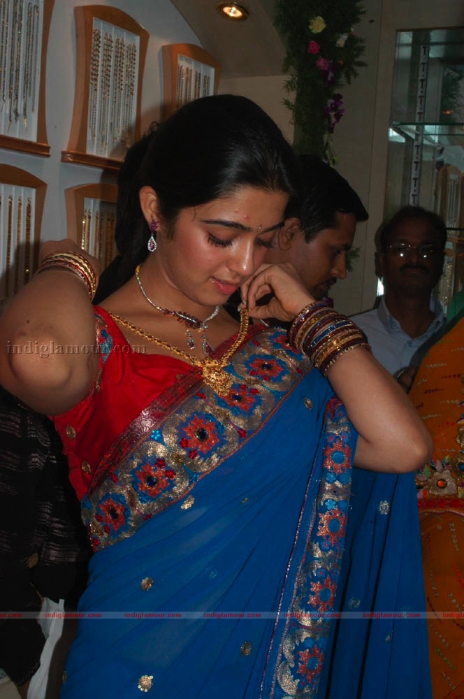 Charmi Photos Actress hd photo