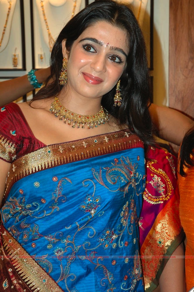 Charmi Photos Actress hd photo