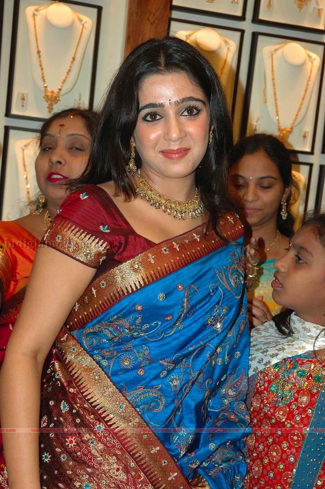 Charmi Photos Actress hd photo