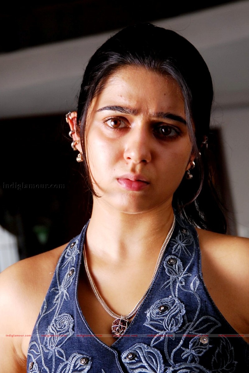 Charmi Photos Actress hd photo