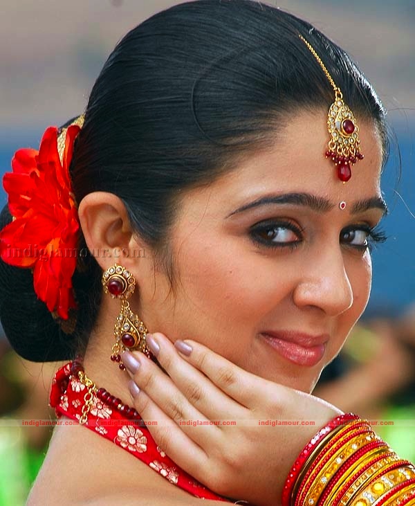 Charmi Photos Actress hd photo