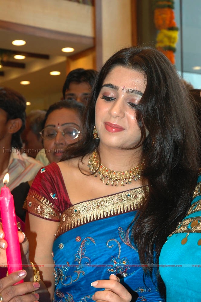 Charmi Photos Actress hd photo