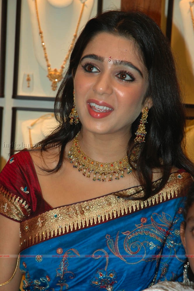 Charmi Photos Actress hd photo
