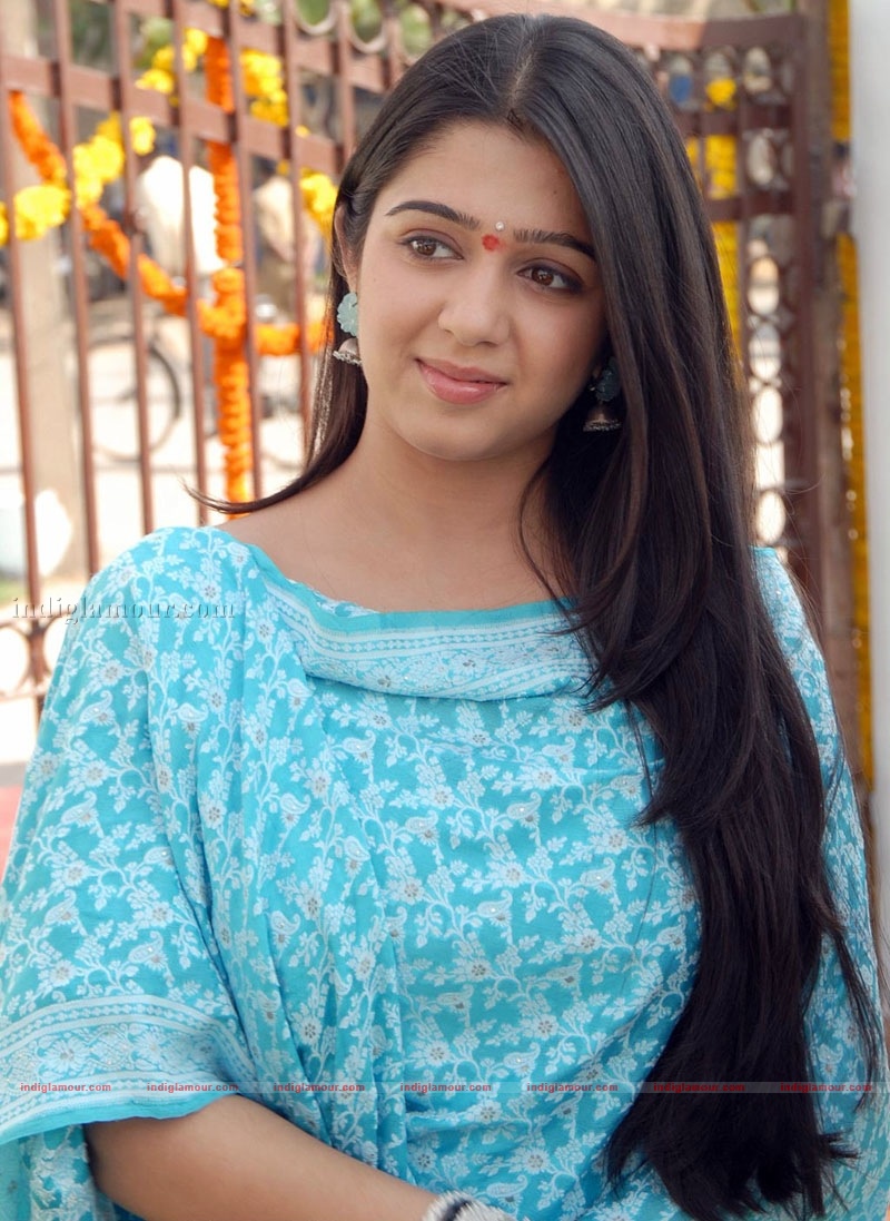 Charmi Photos Actress hd photo