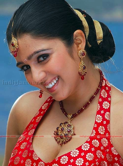 Charmi Photos Actress hd photo