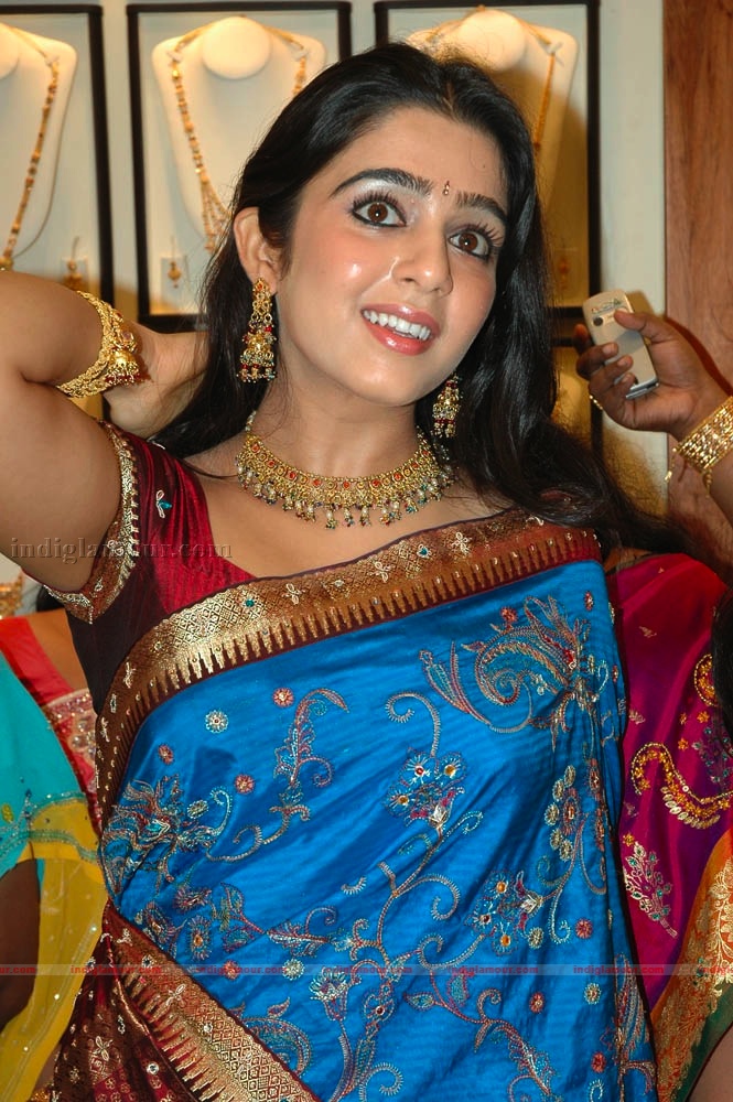 Charmi Photos Actress hd photo