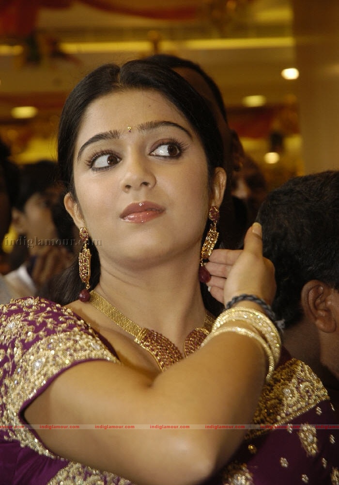 Charmi Photos Actress hd photo