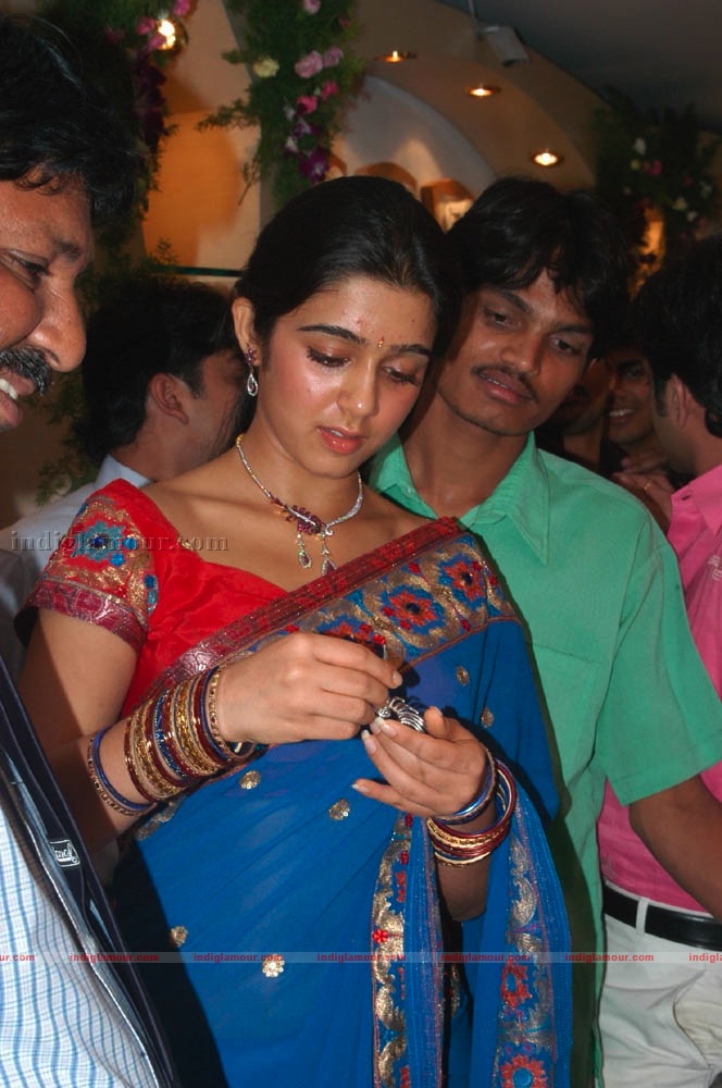 Charmi Photos Actress hd photo