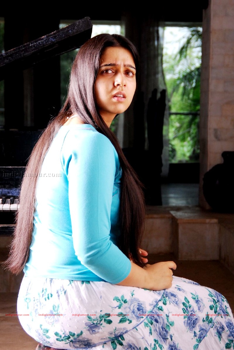 Charmi Photos Actress hd photo