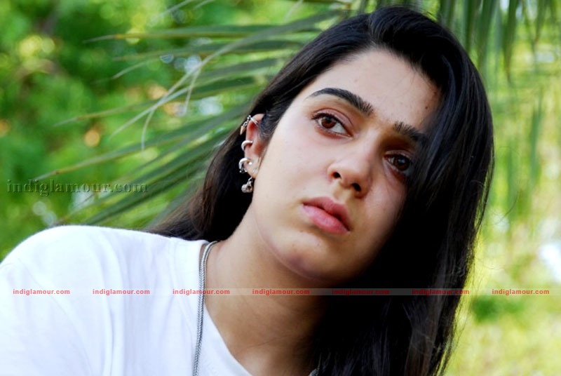 Charmi Photos Actress hd photo