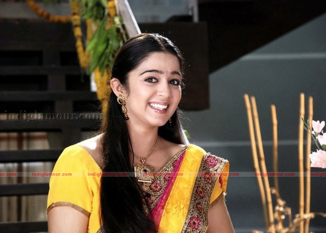 Charmi Photos Actress hd photo