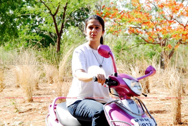 Charmi Photos Actress hd photo