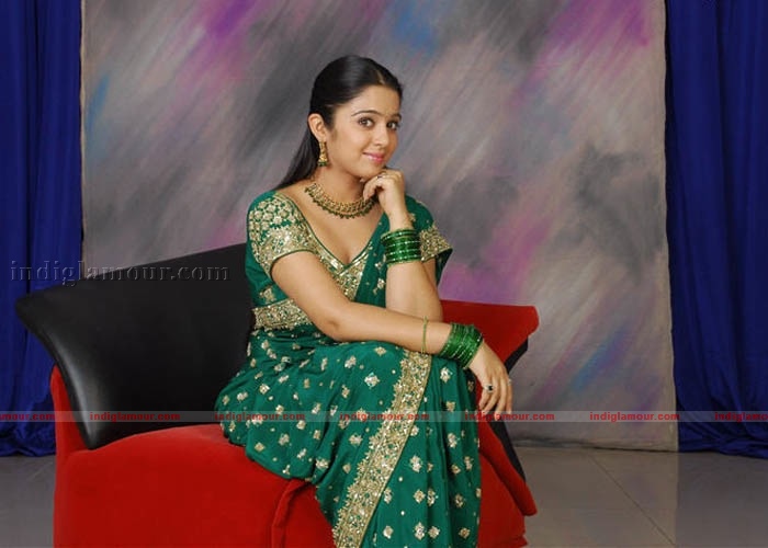 Charmi Photos Actress hd photo