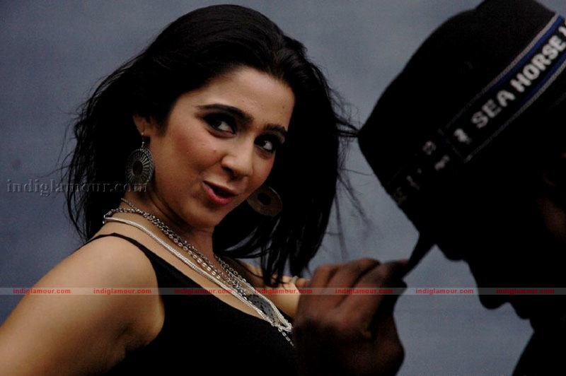Charmi Photos Actress hd photo