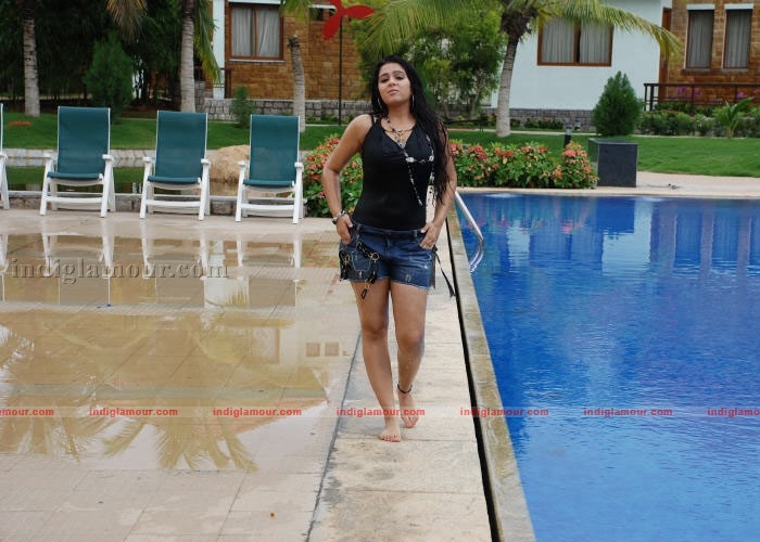 Charmi Photos Actress hd photo