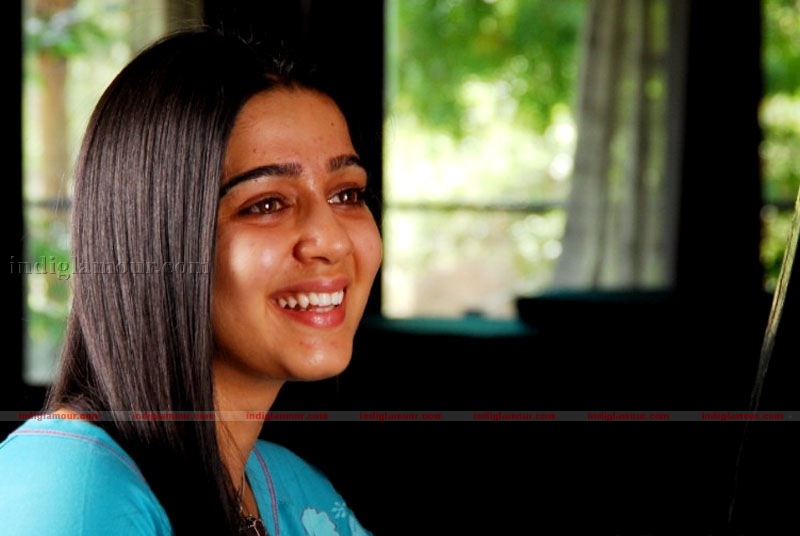 Charmi Photos Actress hd photo