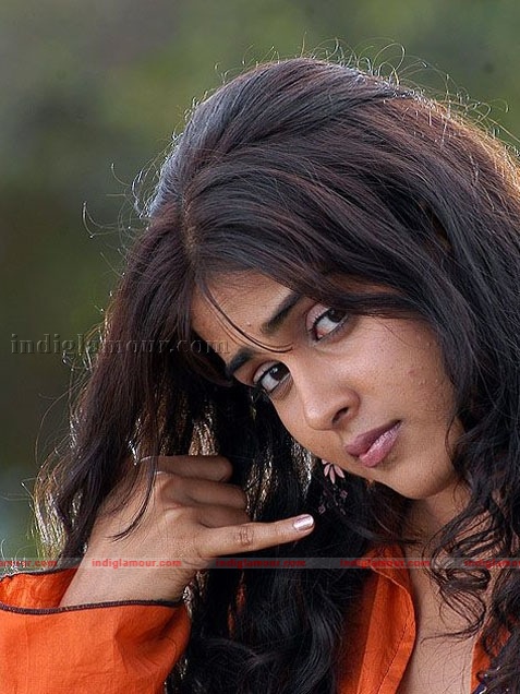 Genelia Actress hd photo