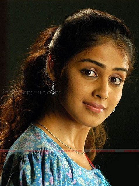 Genelia Actress hd photo