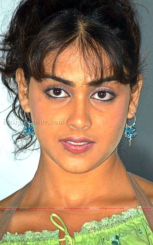 Genelia Actress hd photo