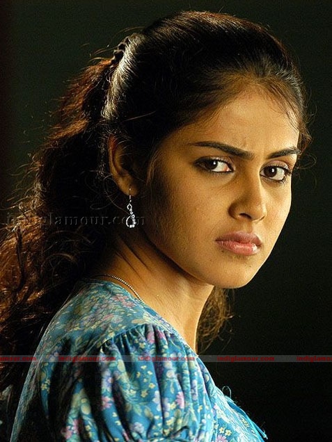 Genelia Actress hd photo