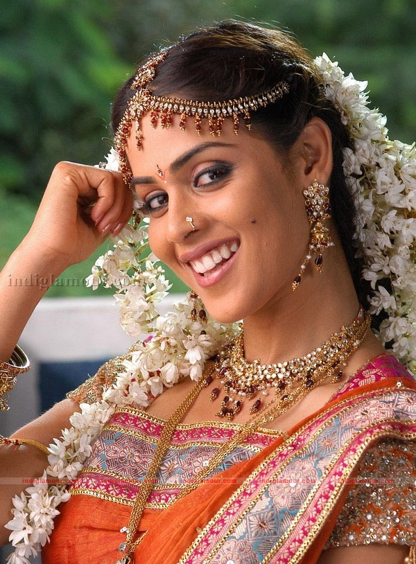 Genelia Actress hd photo