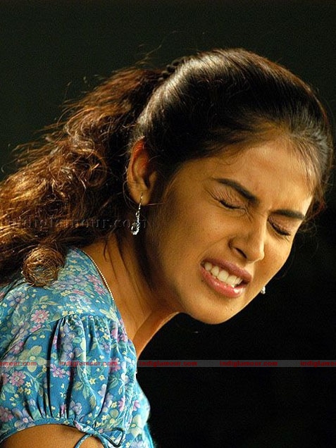 Genelia Actress hd photo