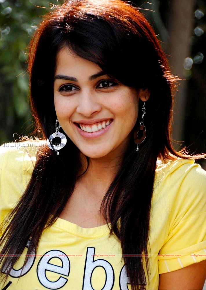 Genelia Actress hd photo
