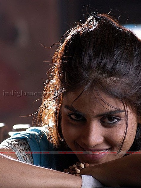 Genelia Actress hd photo