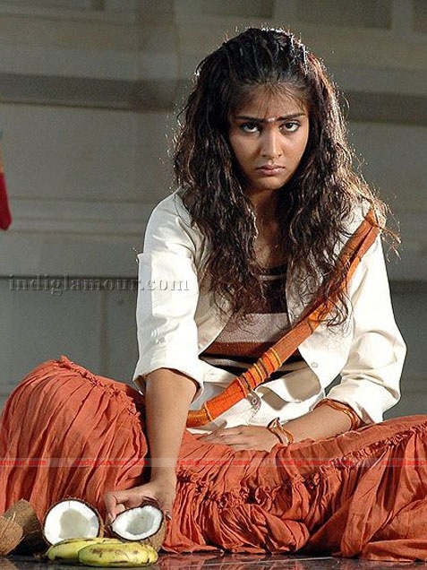 Genelia Actress hd photo