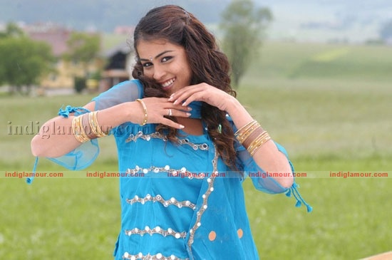 Genelia Actress hd photo