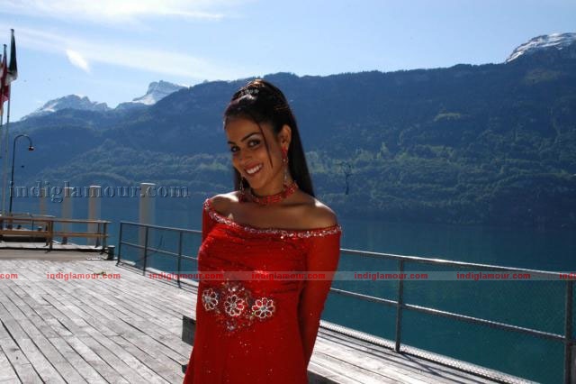 Genelia Actress hd photo