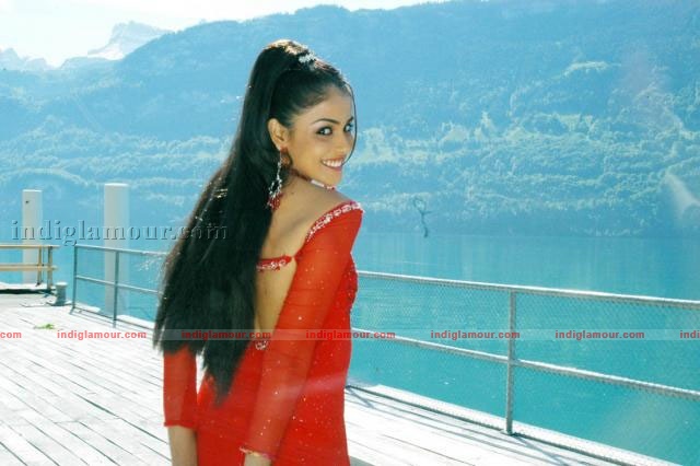 Genelia Actress hd photo