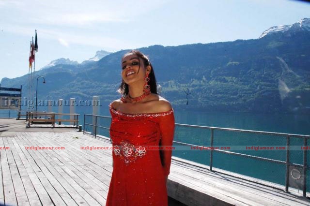 Genelia Actress hd photo