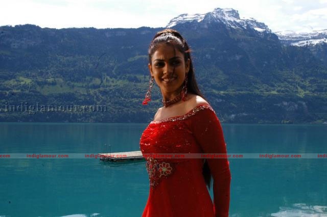 Genelia Actress hd photo