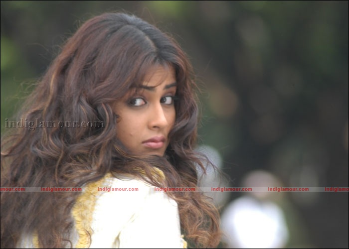 Genelia Actress hd photo