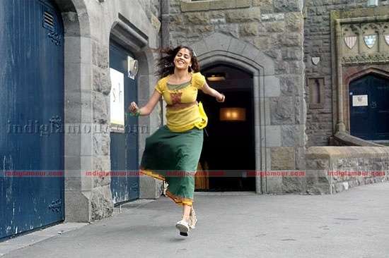 Genelia Actress hd photo