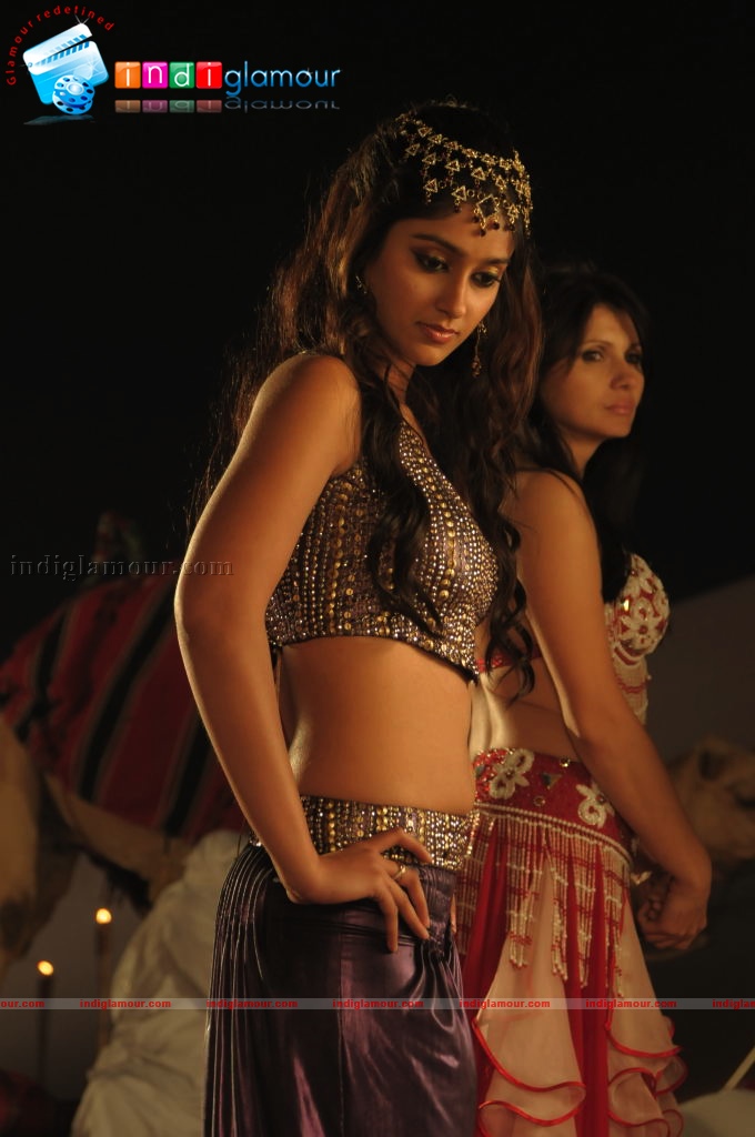 Ileana in Rechipo Actress hd photo