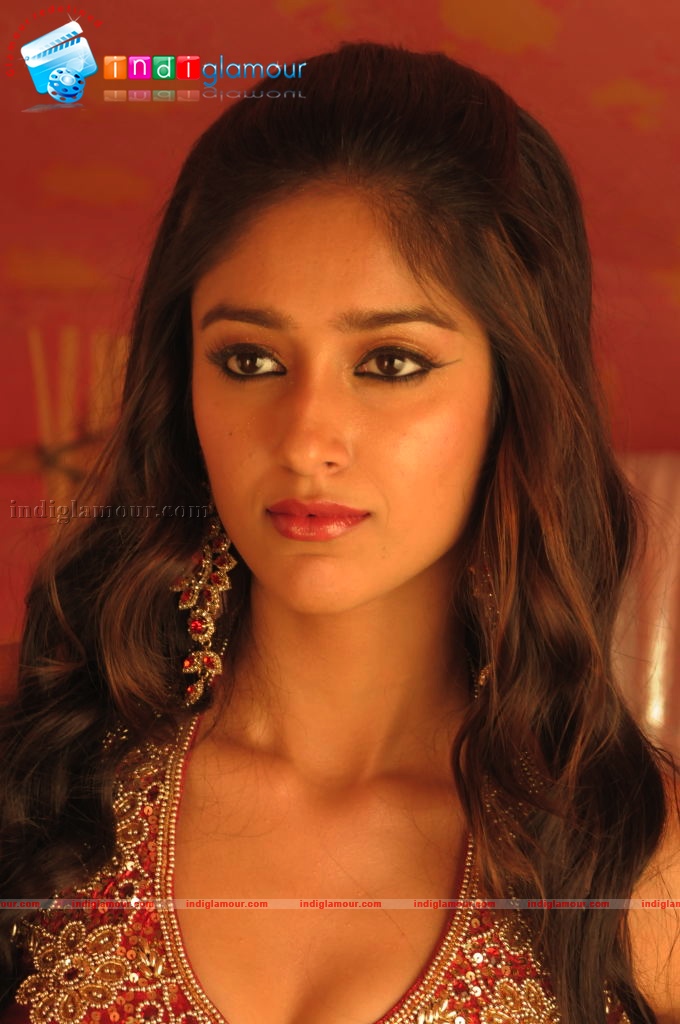 Ileana in Rechipo Actress hd photo