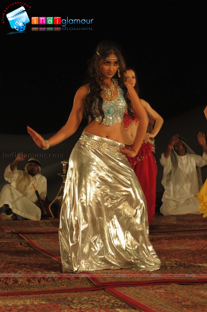Ileana in Rechipo Actress hd photo