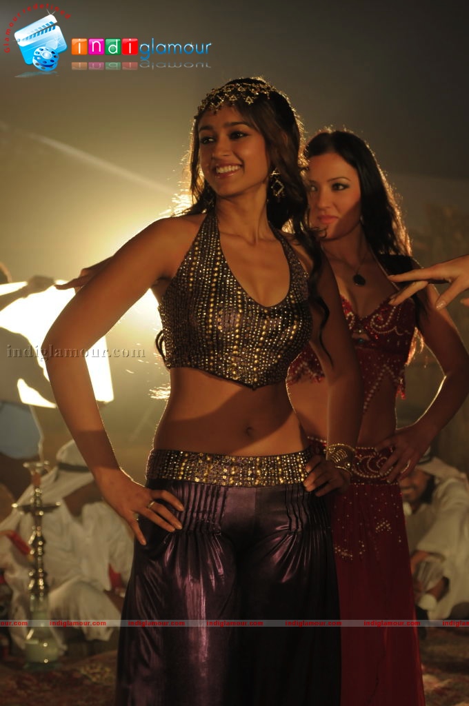 Ileana in Rechipo Actress hd photo